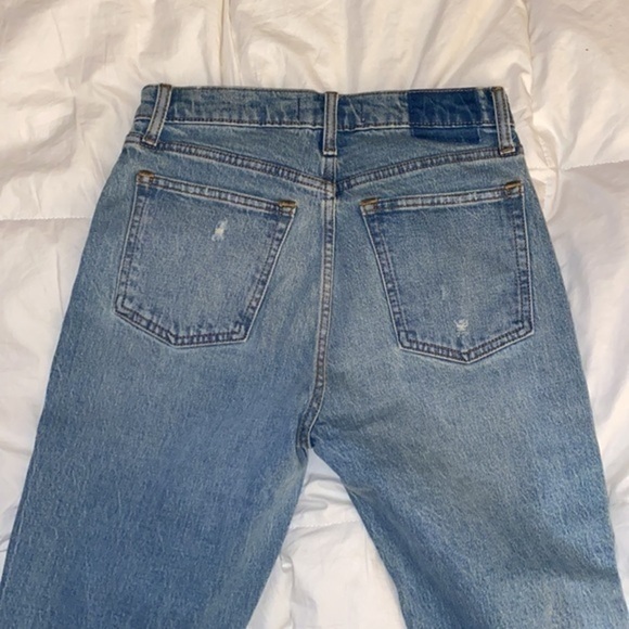 High Rise Mom Jeans​ - Picture 4 of 4